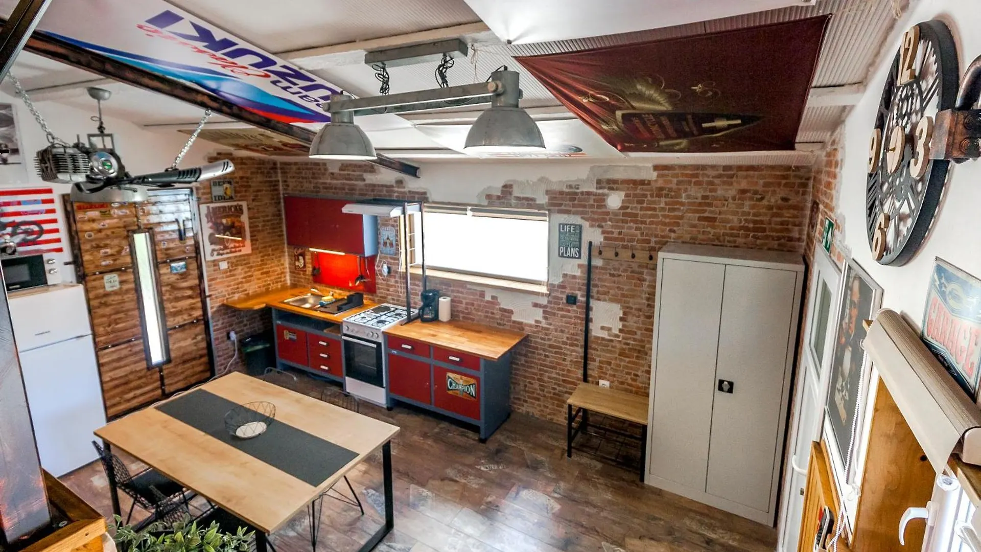 Apartamento Industrial Style Studio House Eni, With Parking, Bbq, Ac In Marcana, Ferienwohnung