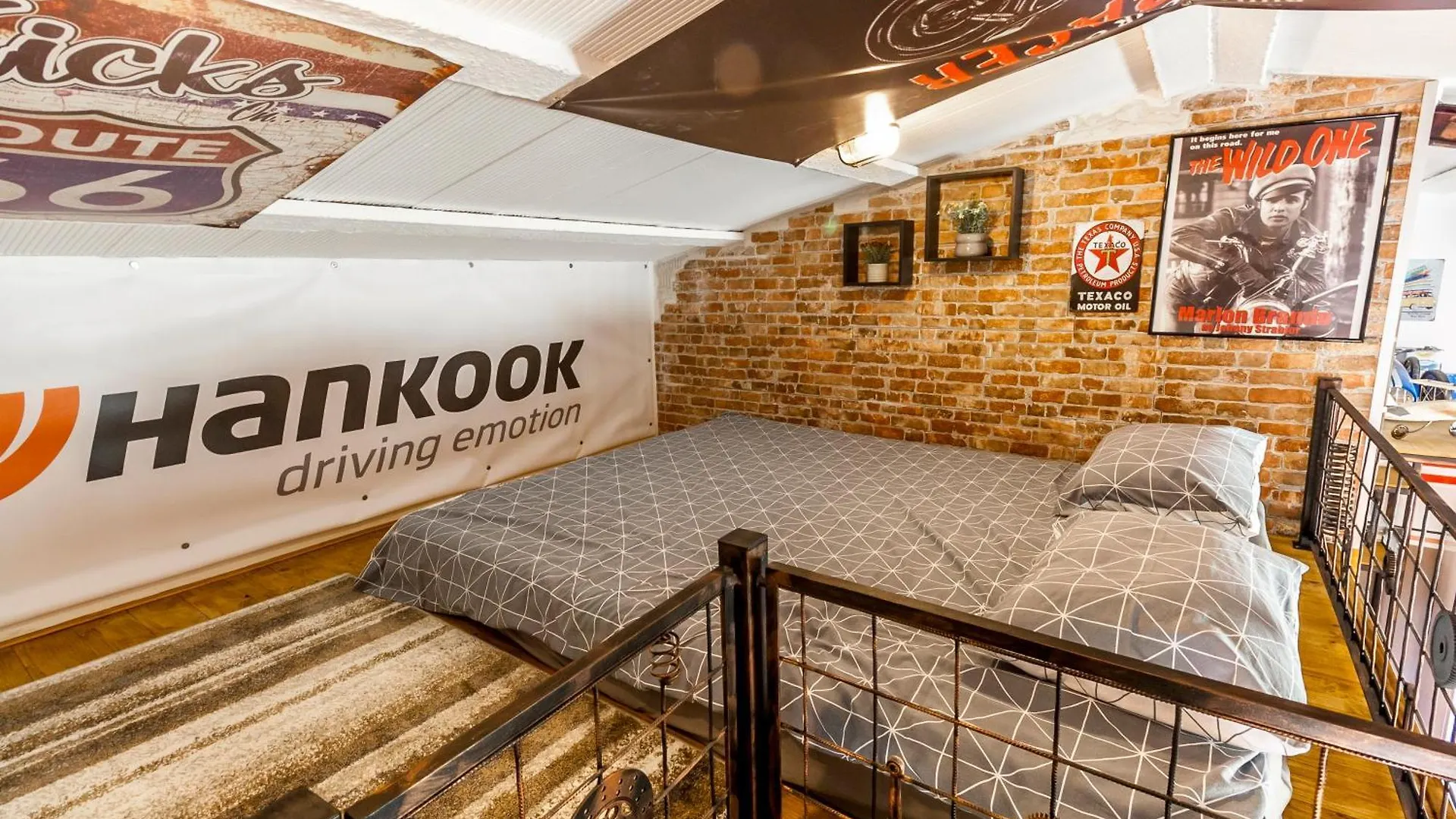 Industrial Style Studio House Eni, With Parking, Bbq, Ac In Marcana, Ferienwohnung Apartamento